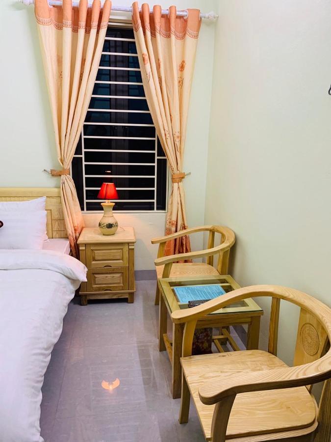 Hotel Tùng Long Tri Le Esterno foto